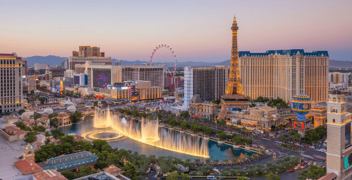 Las Vegas et le Strip illuminé